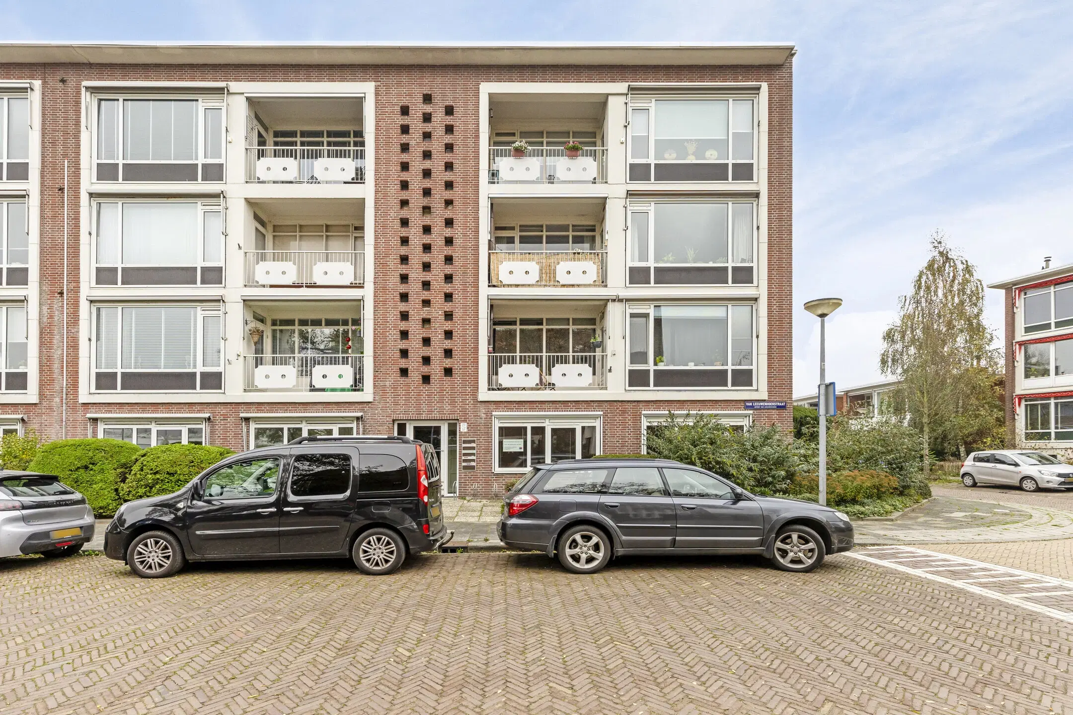 Groningen, Van Leeuwenhoekstraat 37