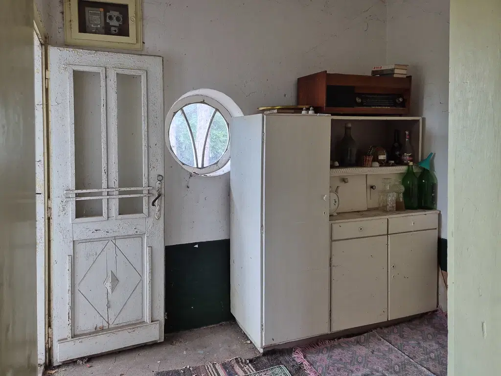 1.490 m² boomgaard met 2 oude huizen en 1 schuur in Podgore, Vidin - Bulgarije