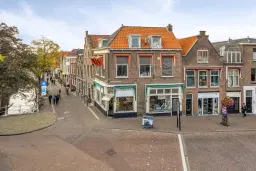 Delft, Vrouwenregt 1