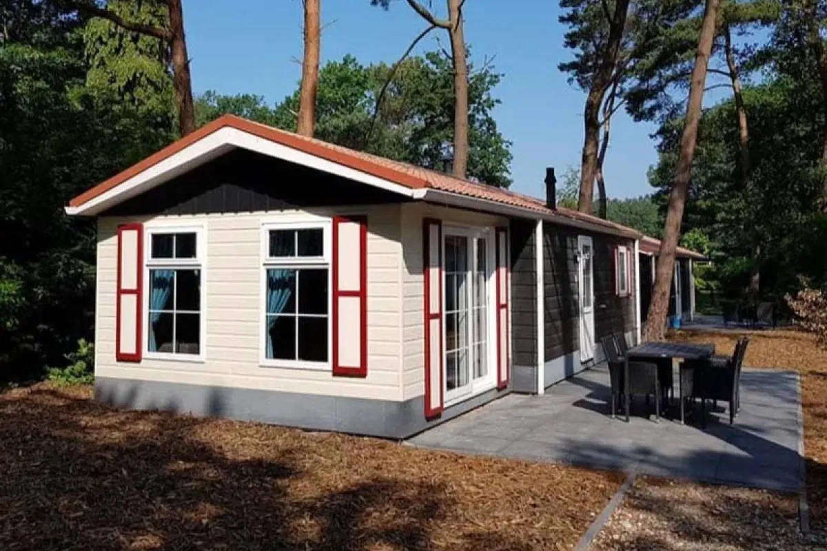 13 percelen grond gelegen op Resort De Heimolen te Baarle-Nassau