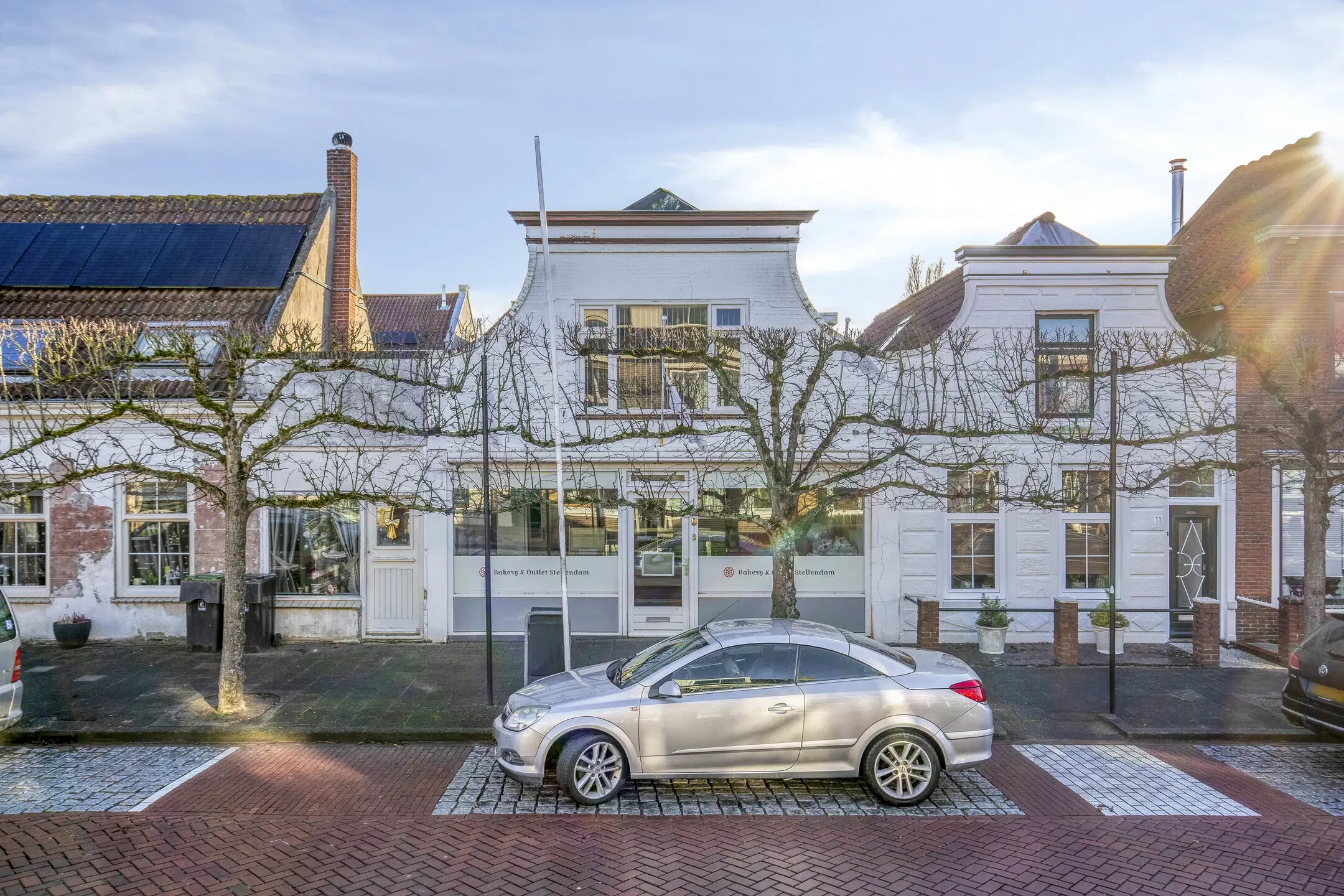 Stellendam, Voorstraat 9 en Mr. Iman Caustraat 6